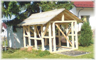 [Bau eines Gartenhauses]