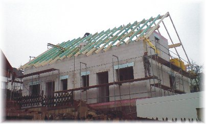 [Dachstuhl Doppelhaus in Gera]