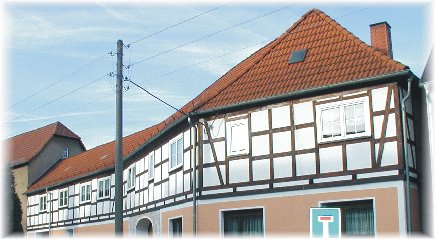 [Fachwerkaufdoppelung in Weira]